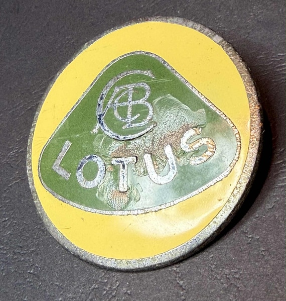 Vintage 1950's LOTUS Automobile Radiator Original Enamel Car Logo