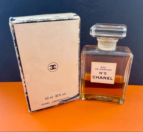 CHANEL N°5 Eau de Parfum ギフトボックス Chanel No. 5 Eau De Parfum 50ml With Box Over 40% Full - Etsy