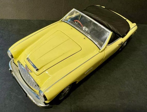 京商 Austin Healey 100/6 1/18スケール Kyosho 1/18 Scale