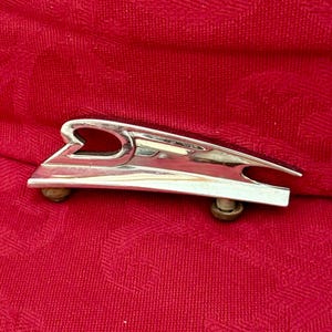 Original Vintage DAIMLER 250 V8 Flying D Car Mascot Hood Ornamnent Bonnet Badge Emblem