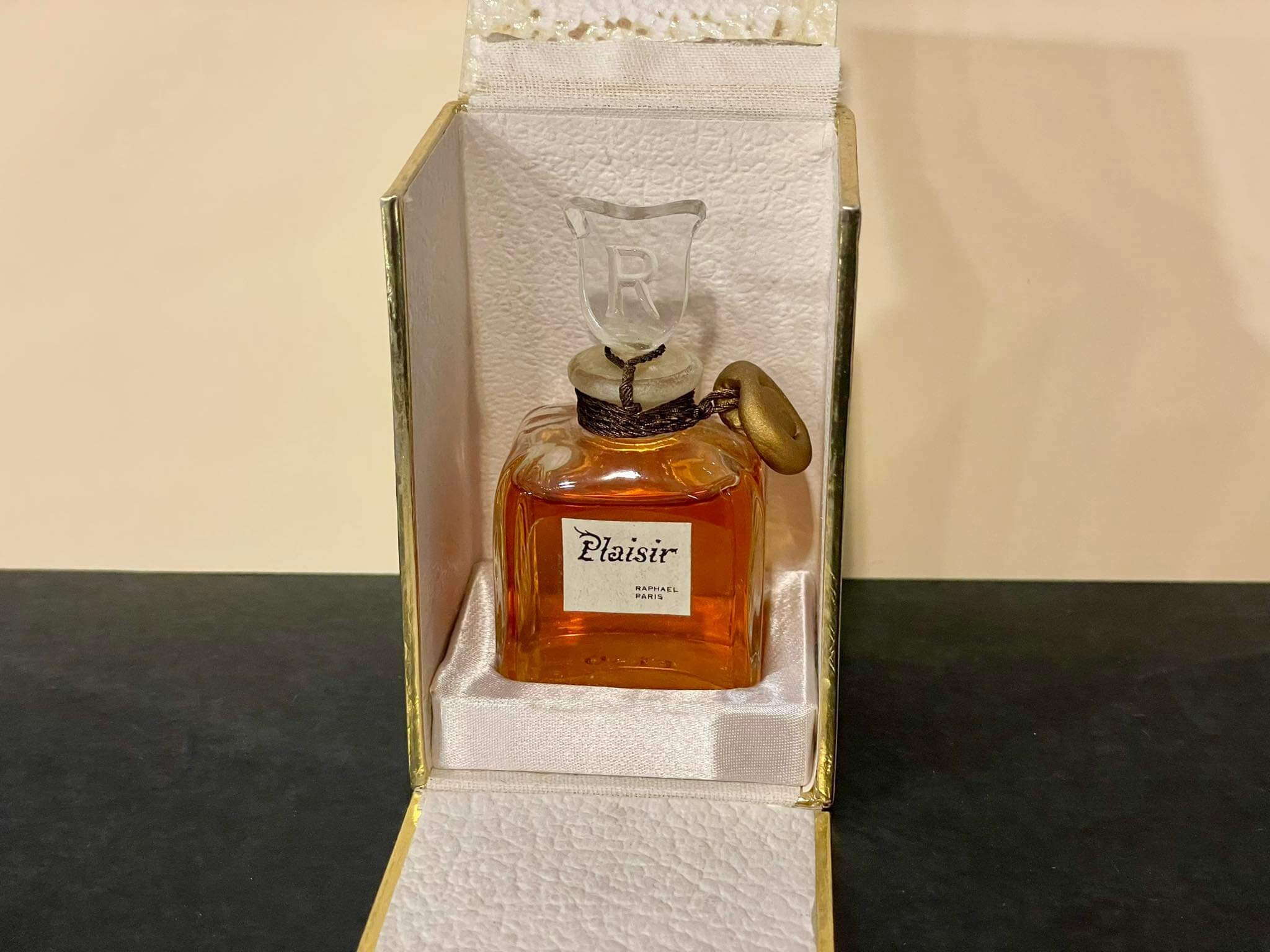 Vintage Eau De Parfum PLAISIR by RAPHAEL, 15ml - 0.5oz Splash