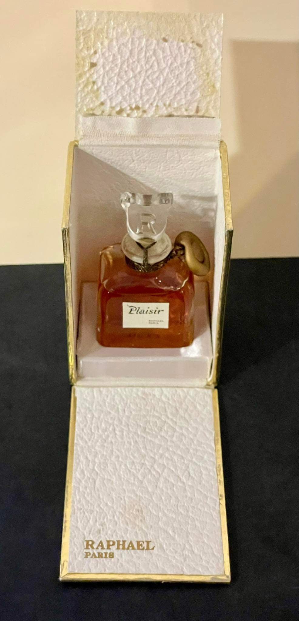 Vintage Eau De Parfum PLAISIR by RAPHAEL, 15ml - 0.5oz Splash