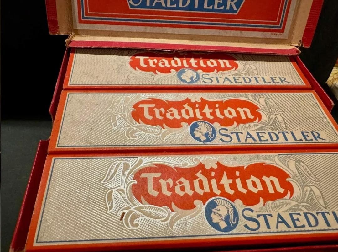 Vintage STAEDTLER TRADITION 1662 Green Pencils (1 Gross) Germany