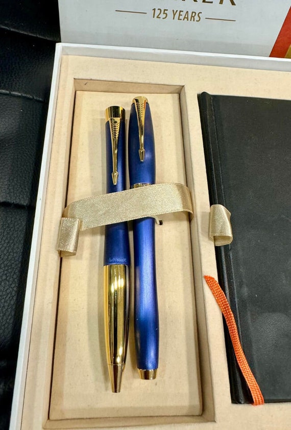 PARKER 125 Year Anniversary Premium Pearl Blue Ballpoint Pen X2