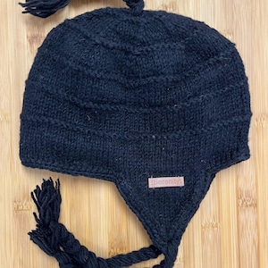 Plain - Sherpa Hats with Ear Flaps and Fleece Lining, Hand Knitted from Nepal Black