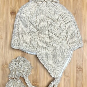 Plain - Sherpa Hats with Ear Flaps and Fleece Lining, Hand Knitted from Nepal Beige Cable Knit