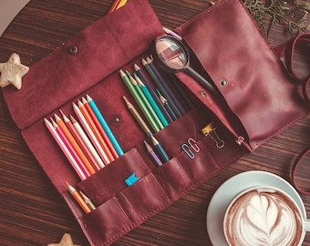 Porte-crayon en cuir pour artiste, ceinture porte-crayon en cuir, étui à crayons en cuir personnalisé, rouleau d'artiste en cuir, rouleau d'artiste en cuir