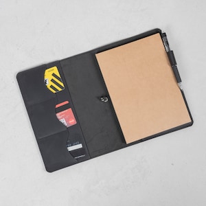 Couverture de carnet de notes Travelers avec emplacements pour cartes, Couverture de carnet de notes Travelers a5, Couverture de carnet de notes noire, Couverture de carnet de notes en cuir 8,5 x 11, carnet de notes personnalisé
