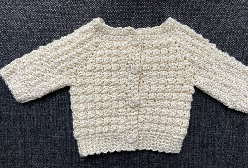 Offwhite crochet cardigan, 9-18 months image 1