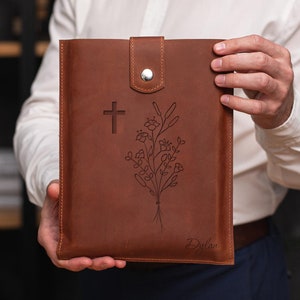 Aangepaste leren bijbelhoes, gepersonaliseerde bijbelhoes voor mannen, handgemaakte leren bijbelhoes, bijbelhoes, gegraveerde bijbelhoes