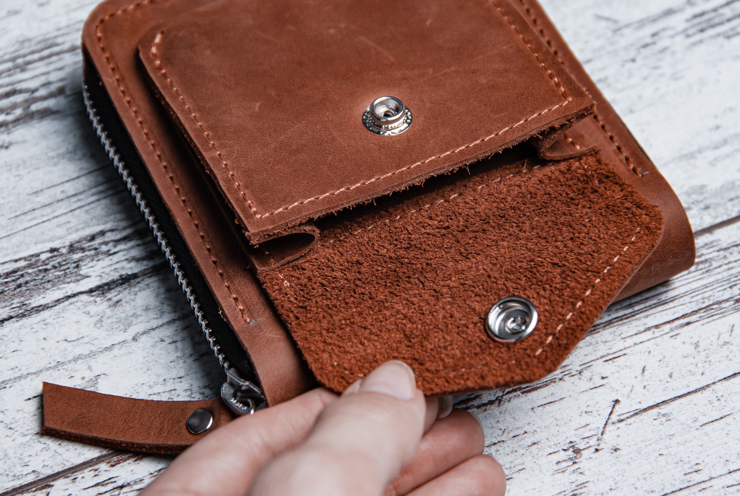 送料間税込 Personsoul - YUAN SYMBOL SHEEPSKIN WALLET Personsoul Yuan Symbol Sheepskin Wallet - personsoul