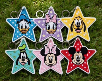Disney Friends Embroidered Keychain, Cute Disney Stars Cartoon Keyring, Mickey Minnie Donald Daisy Couple Keychain, Fan Gift Bag Charm
