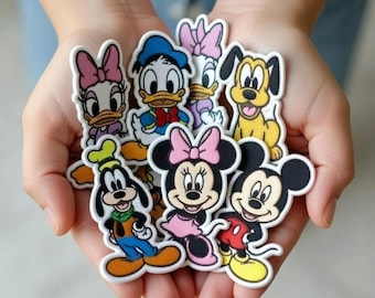 Naszywki z haftem Disney Friends, urocze Myszki Miki i Minnie z Donaldem Daisy, urocze naszywki z żelaza na torby, czapki i koszule, vintage'owy prezent z Disney Trip