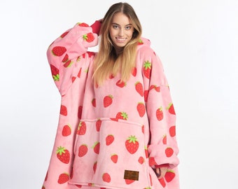 Blanket Hoodie, Oversize Sweatshirt, Strawberry, Oversized Hoodie Blanket, Hoodie Decke, Sweater Blanket, Cute Giant Hoodie, Warm and Lovely