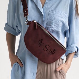Leather fanny pack for woman, Leather fanny pack waist, Leather waist bag women, Leather belt bag fanny pack, Leather bum bag women