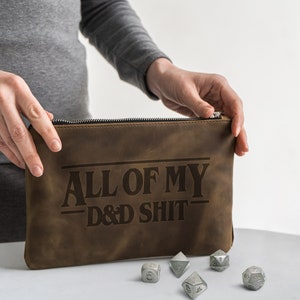 Personalized dice bag, DnD dice pouch, Dungeons and dragons gifts for men, Leather DnD bag, Leather dice bag, DnD dice bag