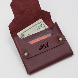 Cartera de piel para mujer hecha a mano, Cartera pequeña para mujer, Cartera grabada para mujer, Cartera de mujer personalizada, Cartera de mujer con iniciales