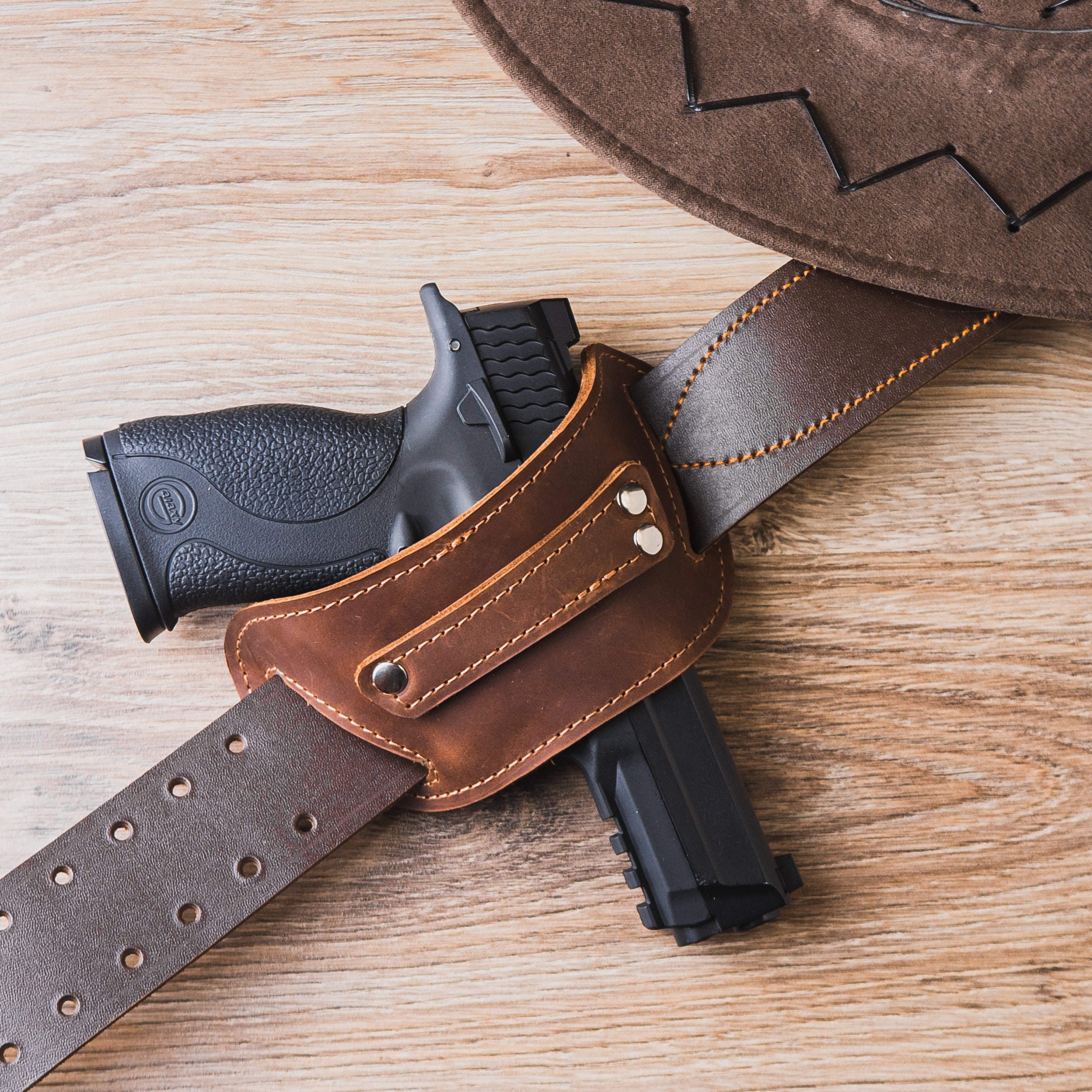 レザーガンスライダーホルスター、ベルトガンホルダー、ベルトガン