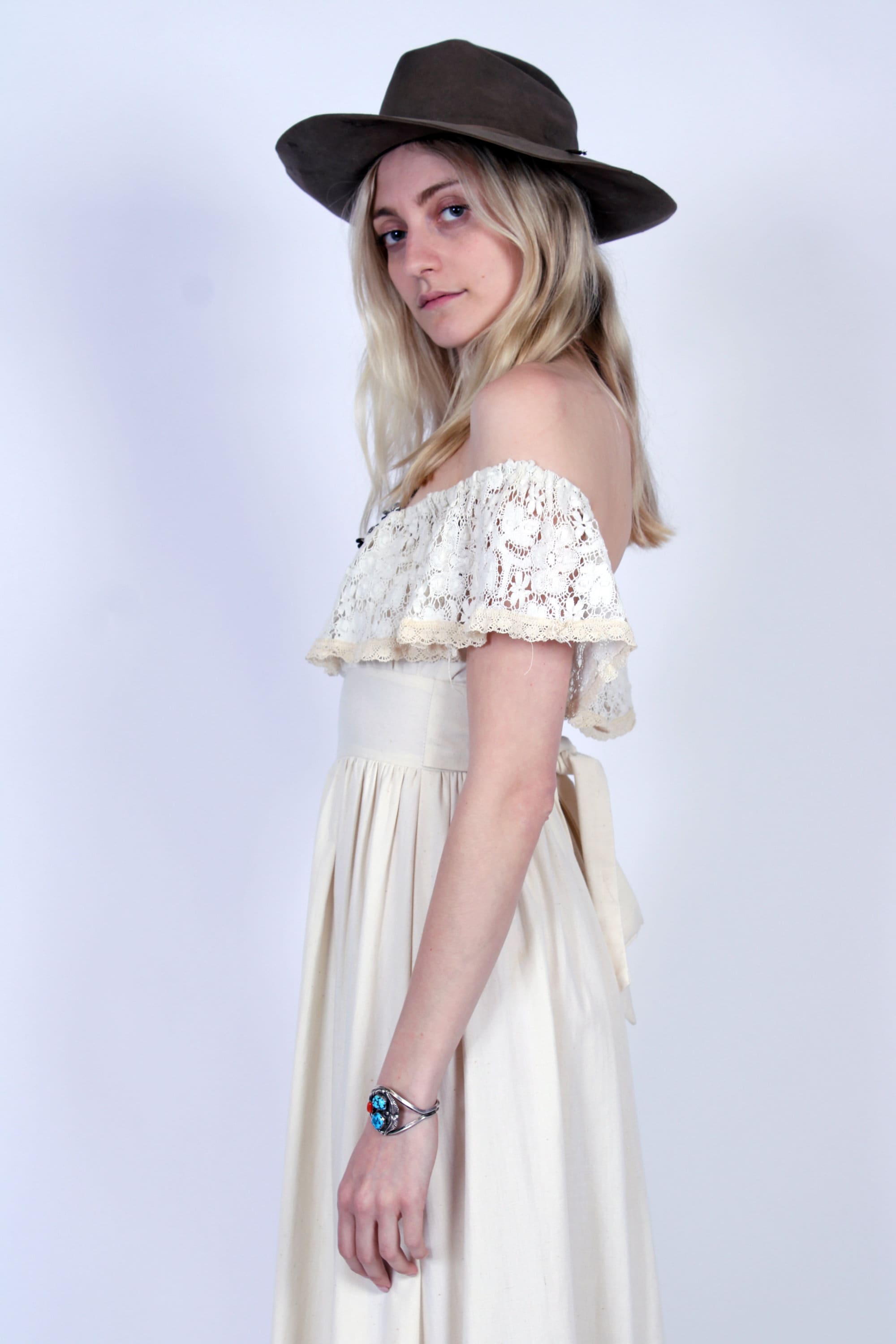 Gunne Sax 1970s Vintage Creme Lace off the Shoulder Prairie Dress - Etsy
