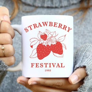 Strawberry Festival Aesthetic Vintage - Coffee Mug, Strawberry Retro Cute Summer Cup, Cottagecore Fruit Mug, Trendy Y2K Gift,