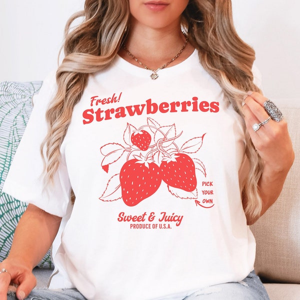 Strawberry Festival Aesthetic Vintage - Unisex T-shirt, Strawberry Retro Cute Summer Shirt, Cottagecore Fruit Tee, Trendy Y2K Gift