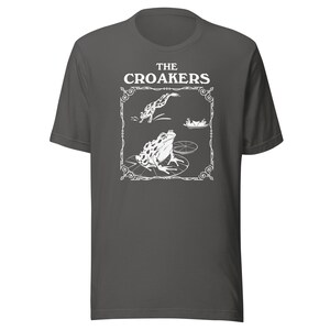 The Croakers - Unisex T-Shirt, Cottagecore Tshirt, Dark Academia, Trendy Gothic Frog Shirt, Goblincore Aeshtetic, Book Lover Gift