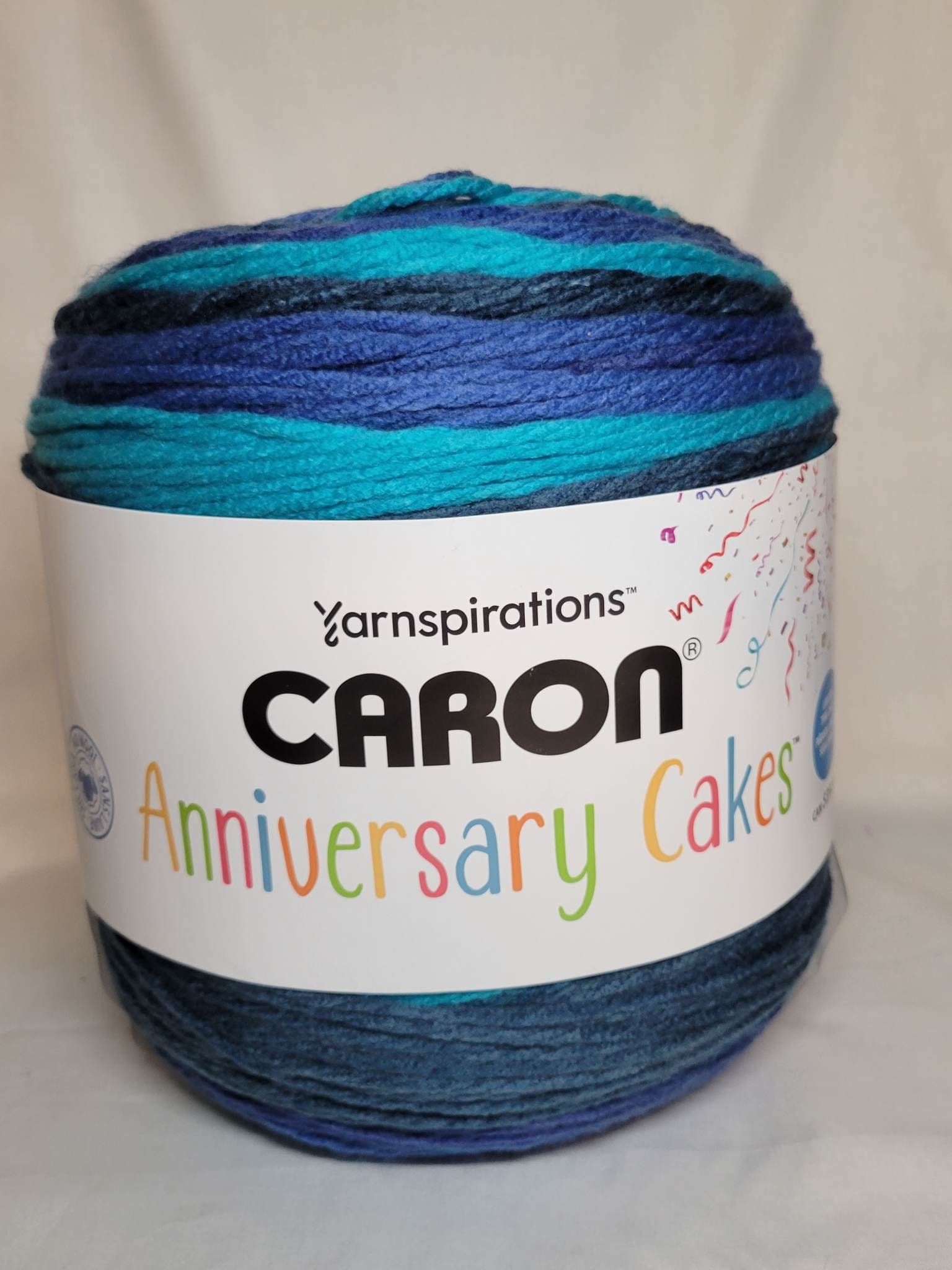 anniversary cakes yarn