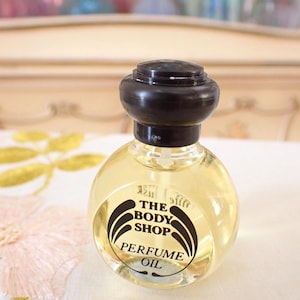 Vintage 1990s the Body Shop WHITE MUSK Perfume Oil Oz 15ml - Main Image