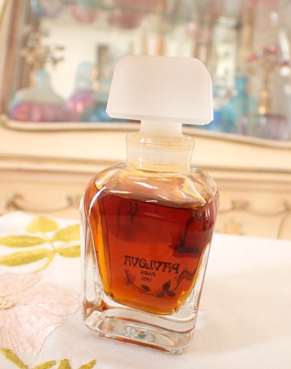 Vintage 1970s ORIGINAL Payot PAVLOVA 1922 PARIS Real Parfum