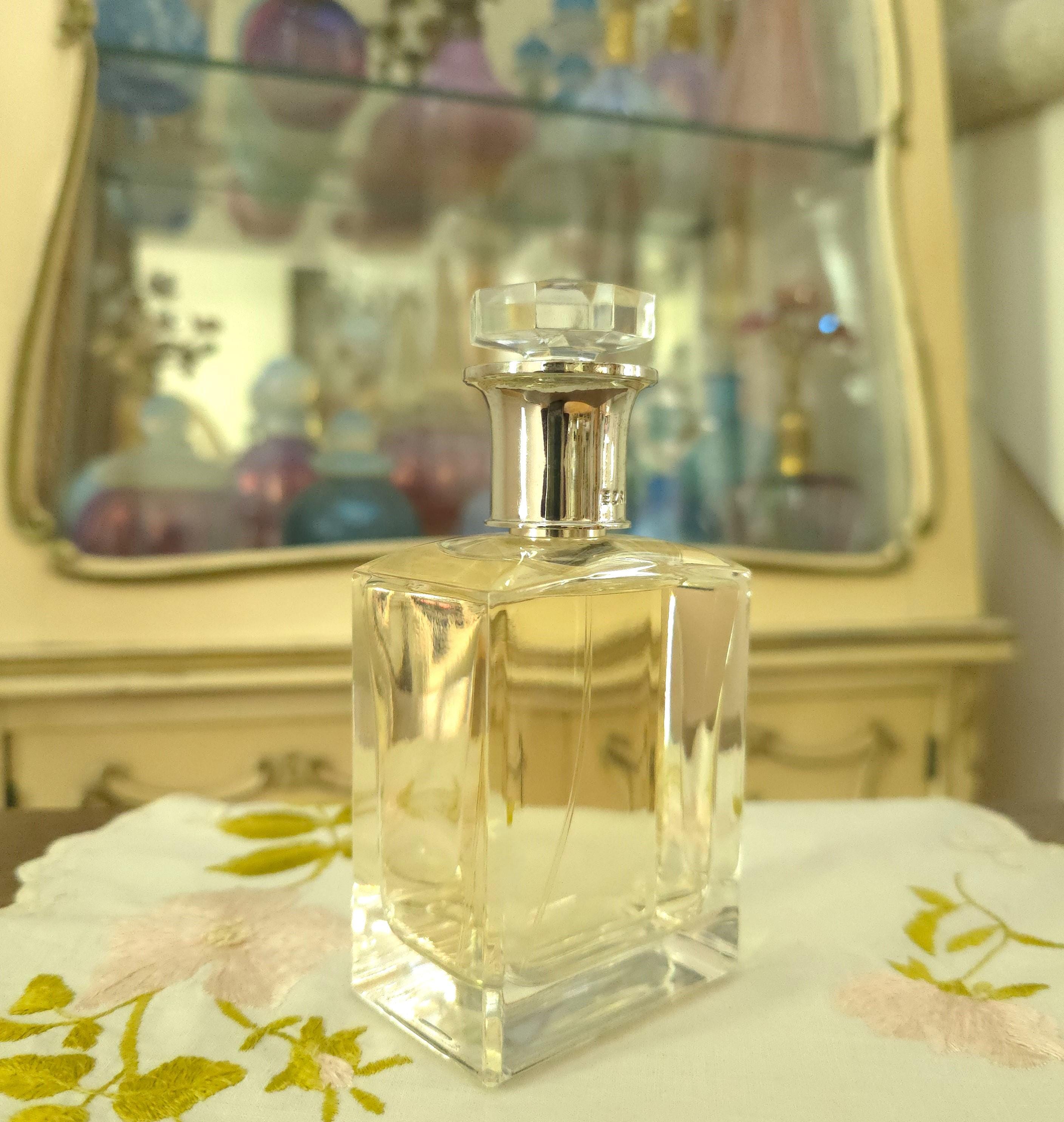 Circa 2006-2010 Abercrombie & Fitch EZRA for Women Eau De Parfum