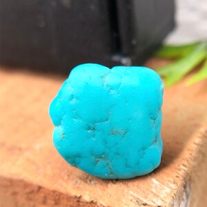 50 g ターコイズ ストーン 100% 天然のターコイズ原石 青と