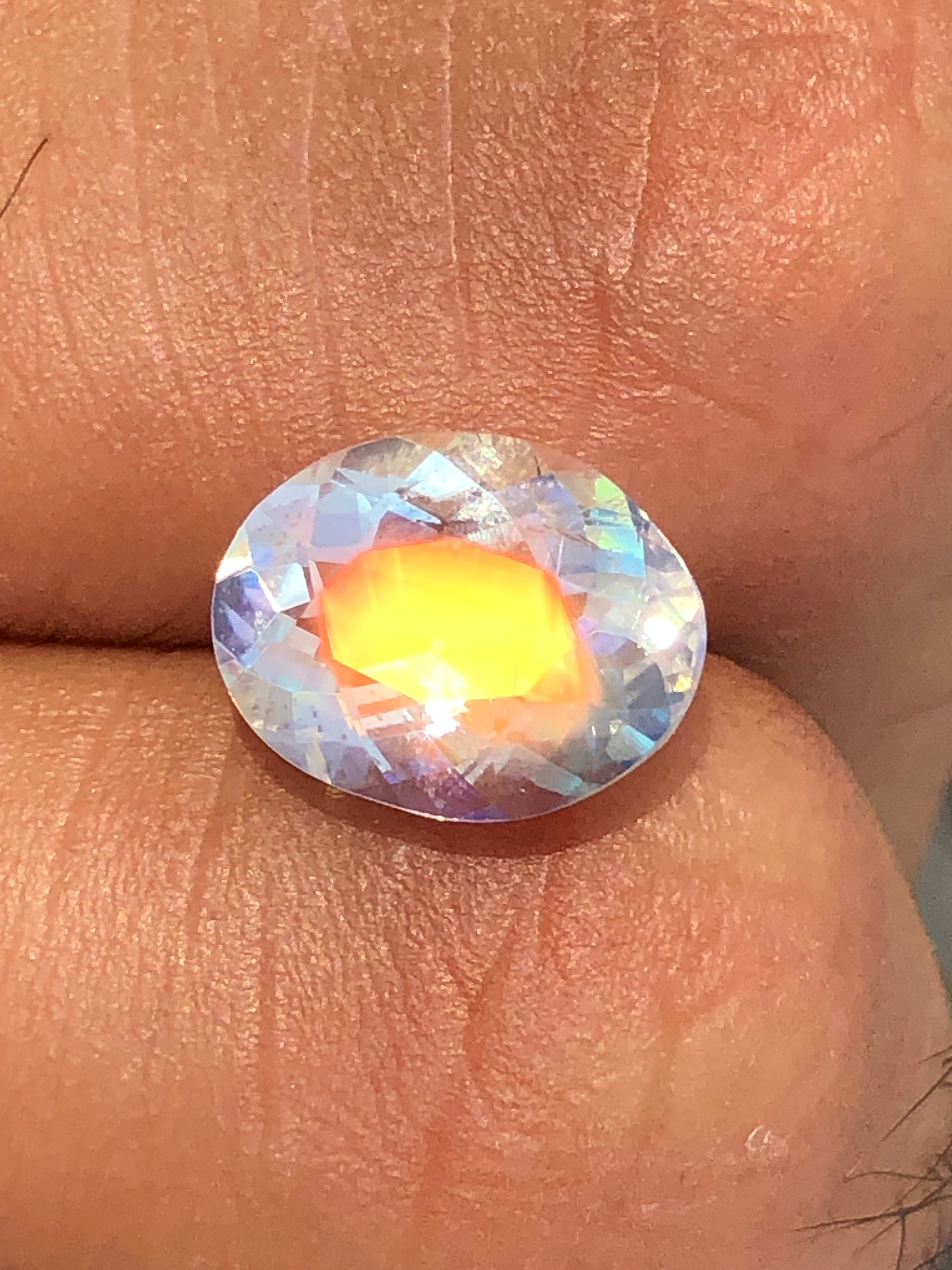 ！レインボームーンストーン！　約9㎜玉　マダガスカル産 マダガスカル産 レインボームーンストーン|ハッピーギフト – 天然石