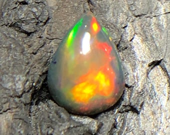 0.6Ct MultiFire Opal Oval-7.7x5.9mm Natural Black Ethiopian Opal,Loose October Birthstone For Jewelry Making.