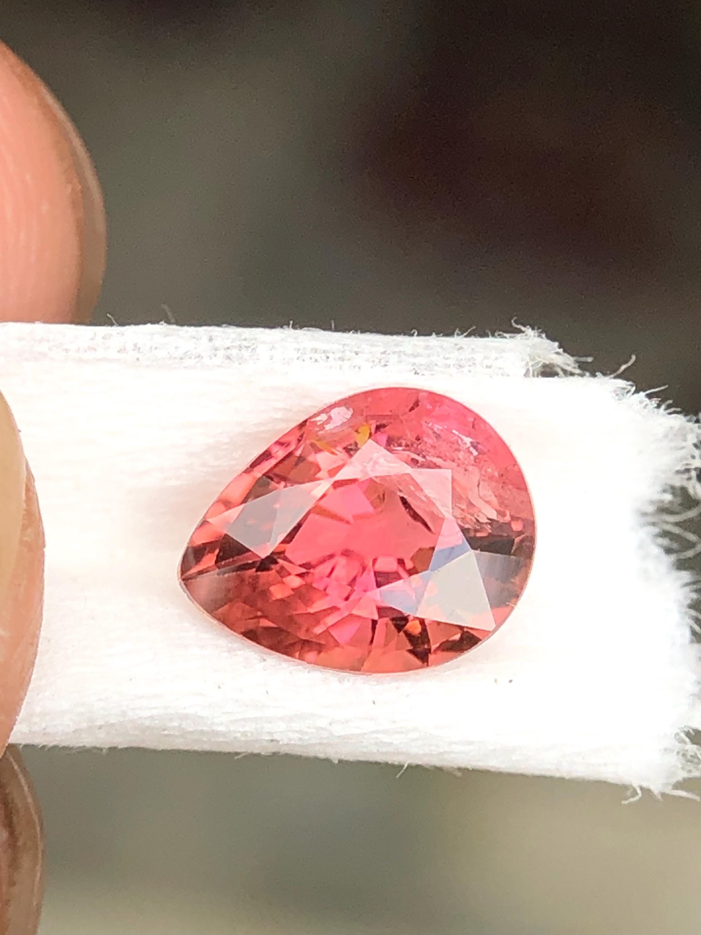 TOURMALINE POURPRE ROSE DU MOZAMBIQUE 6.5 mm x 4.7 mm ★★ P496.129T