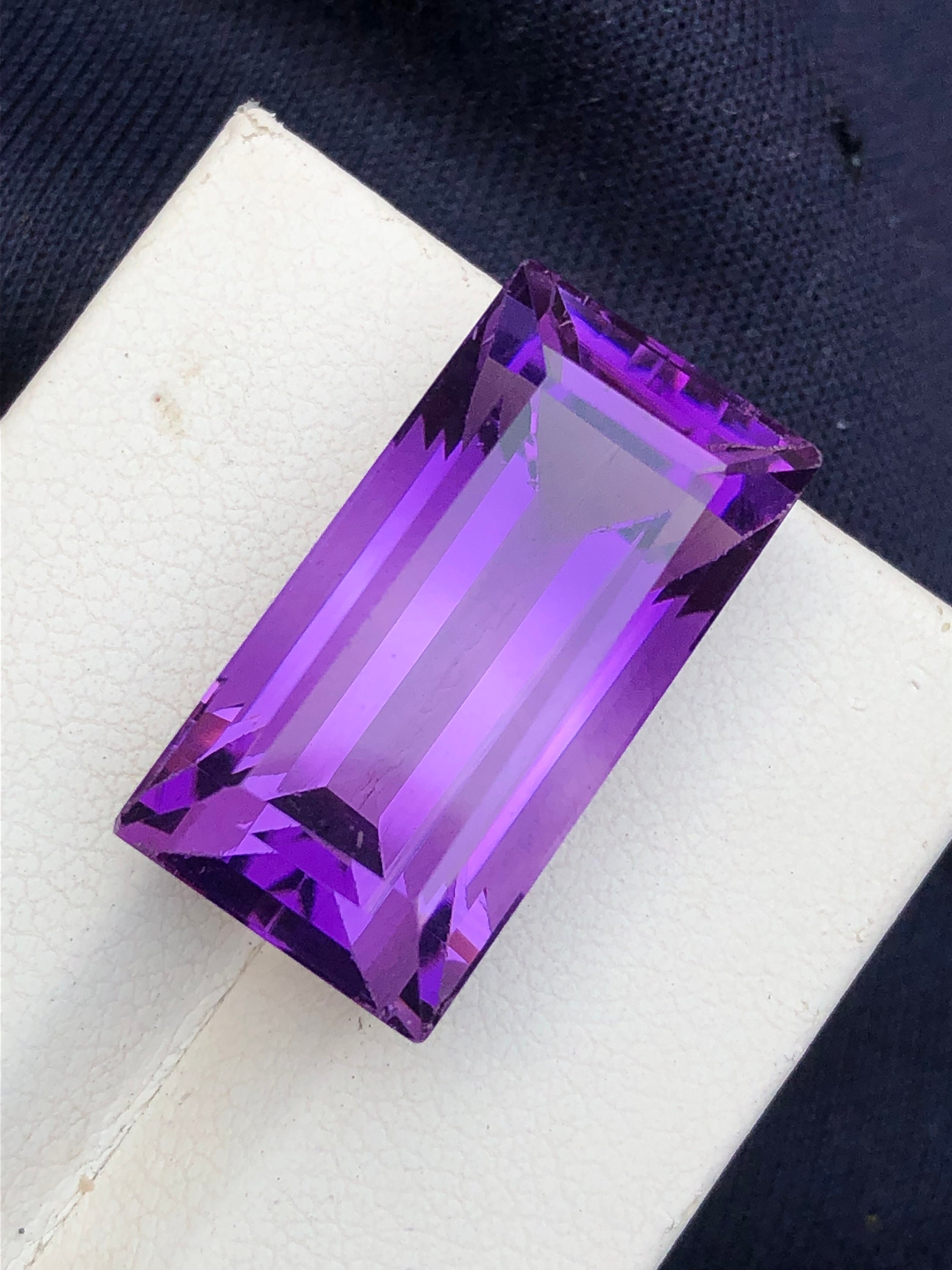 AAA 天然パープル ステップカット アメジスト、20 x 10 MM ルース