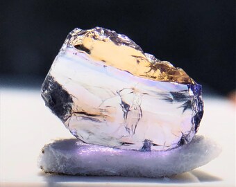 希少なオレンジピンクタンザナイト原石、天然タンザナイト原石