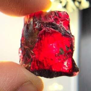 Natural Garnet Rough, 32.50 Carats Loose Red Color Garnet Raw, Untreated Garnet Crystal For Making Gemstone & Jewelry, Healing Crystal.