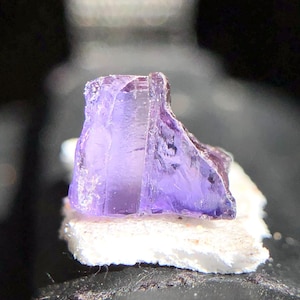 Unheated Zoisite Purple Blue Tanzanite Rough, 1.50 Carats Natural Tanzanite Rough, Uncut Tanzanite Raw, Tanzanite Crystal