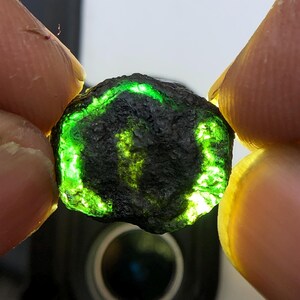 12.20 Carats Natural Emerald Rough, Zambian Emerald Raw, Loose Green Emerald, Emerald Crystal, Untreated Emerald, Rare Best Quality Emerald.