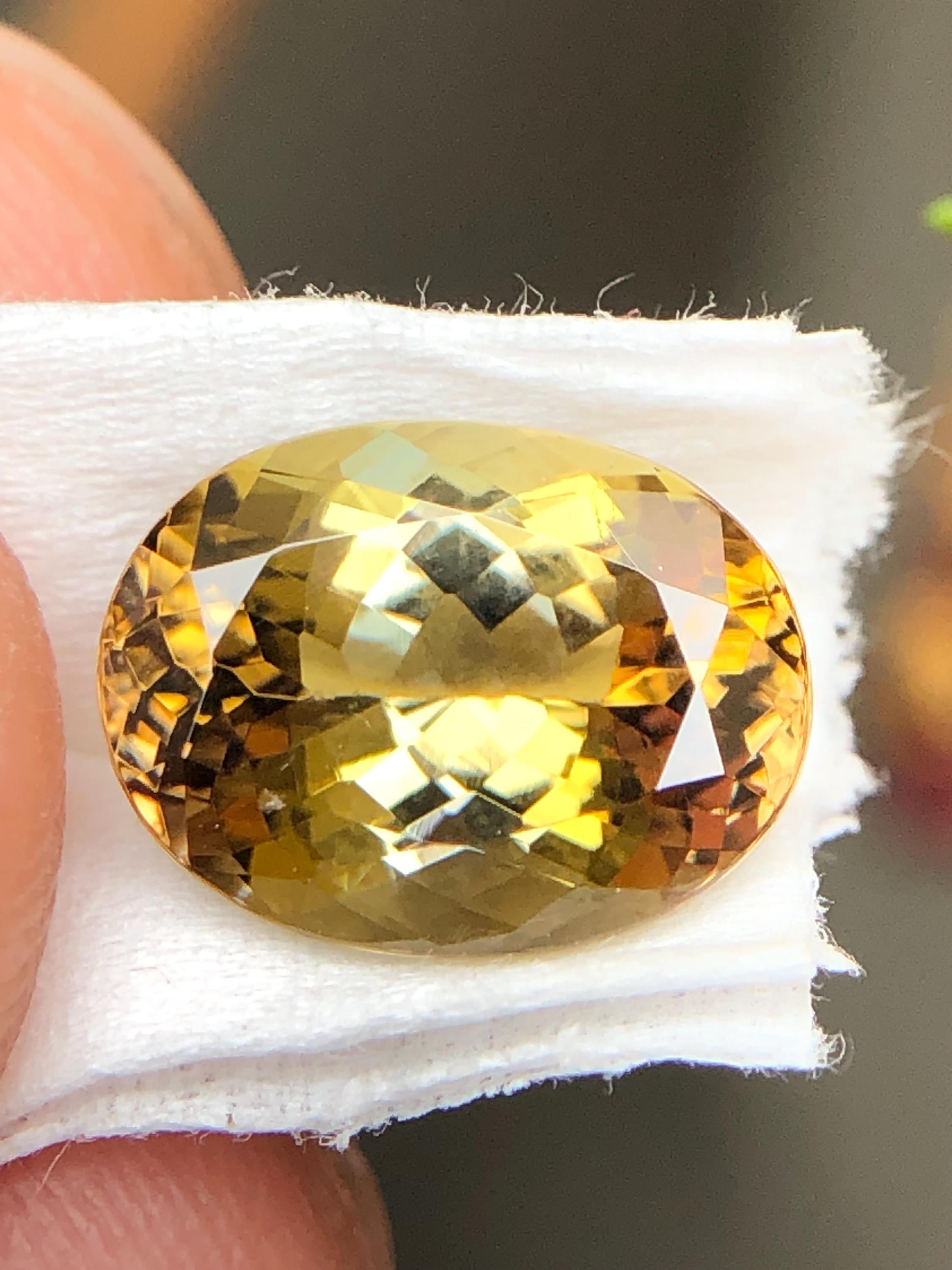 天然の希少なゴールデンイエロータンザナイト、9 x 5 MMオーバル本物の