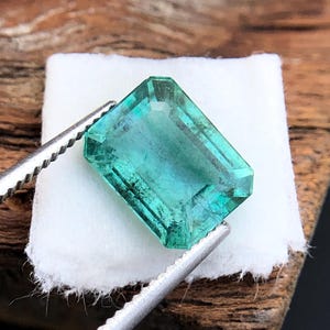 Corte esmeralda verdoso, piedra preciosa octogonal esmeralda natural, piedra esmeralda verde suelta de 8,90 x 7,80 mm, esmeralda facetada de 1,90 ct para hacer joyas