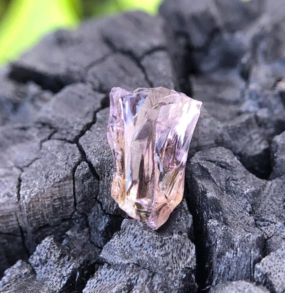 Natural Unheated Tanzanite, Rainbow Fire Tanzanite Crystal Raw