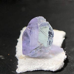 Zoisite Green Purple Tanzanite Rough, 2 Carats Unheated Tanzanite Rough, Tanzanite Crystal, Tanzanite Raw, Uncut Tanzanite Rough