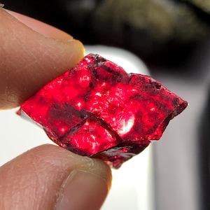 Natural Red Blood Garnet Rough, Loose Big Size Garnet Rough, Uncut 21 Carats Garnet Crystal, Genuine Red Garnet Gemstone For Custom Jewelry.