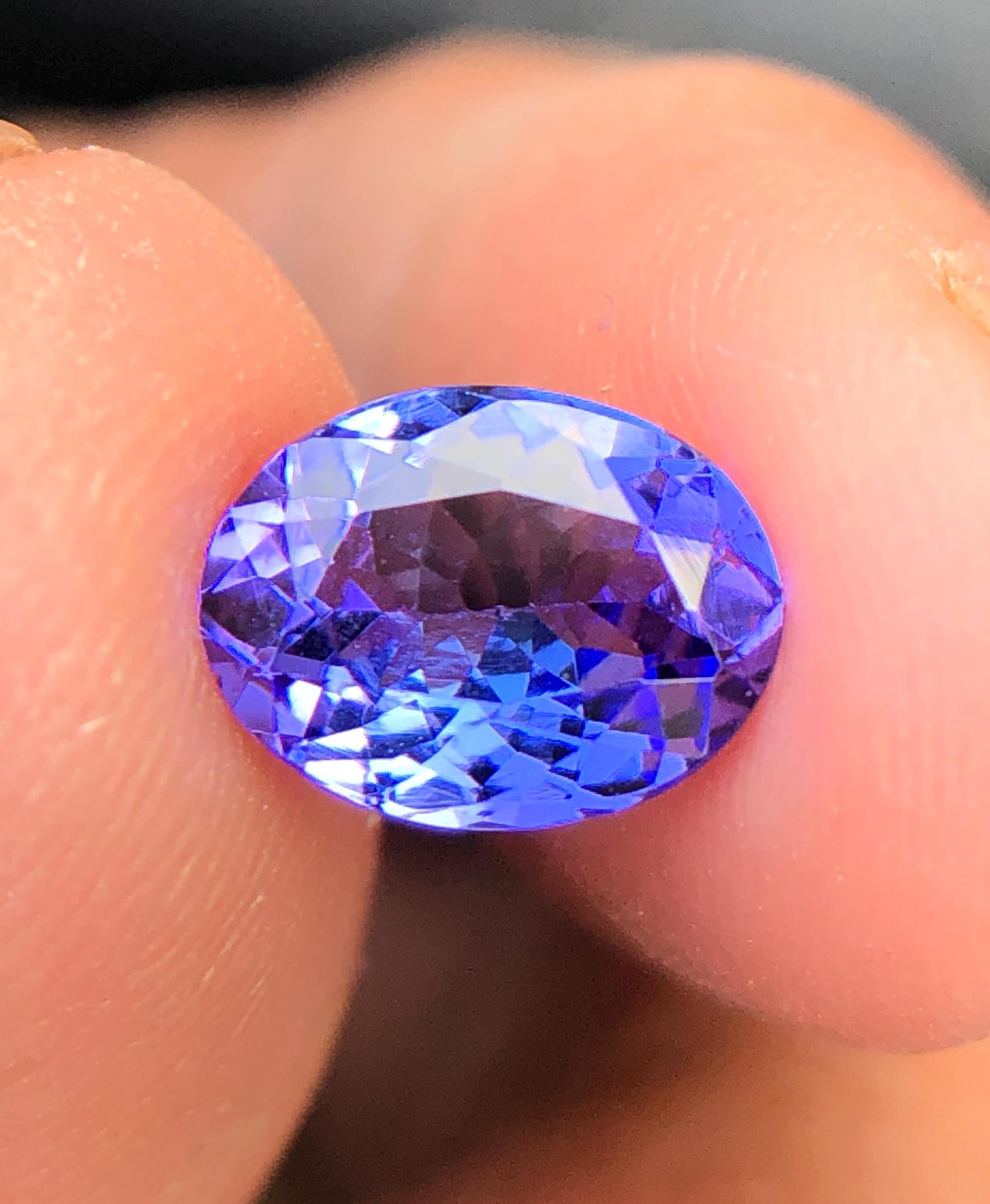 AAAブルータンザナイト宝石、9x7オーバルファセットゾイサイト、1.65