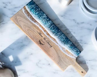 Personalizable, large tapas board "Ocean" in marine look made of wood and epoxy resin, perfect gift, decorative board, cutting board