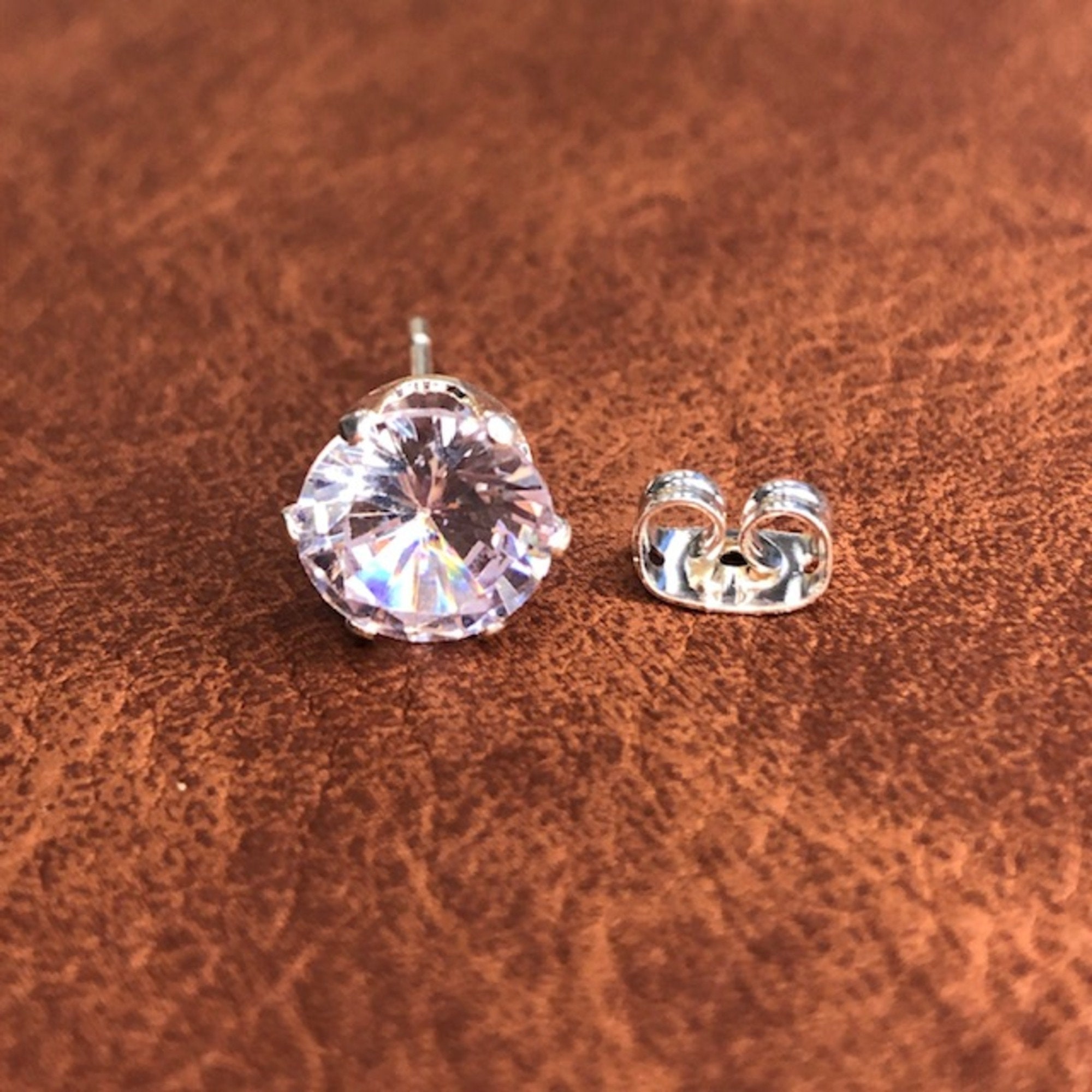 7mm Sterling Silver Round Cut Diamond Stud Earrings/ Simple