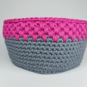 The Clara Basket - Handmade crochet basket - Grey and pink - Small basket - Storage basket - Decorative basket