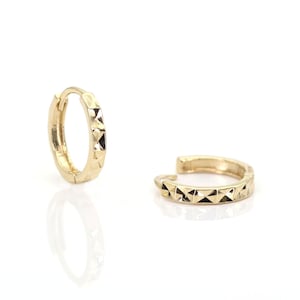 14k Diamond Cut Hoop Earrings | 8.6MM Shinny Huggies Earring | Real Gold Hoops | 1.8MM Thickness Yellow Gold Earring