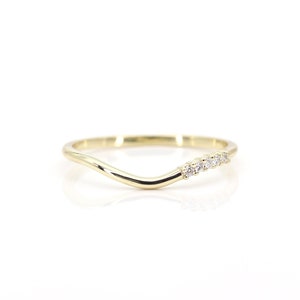 14k 5 Diamond Curved Wedding Band | Natural Diamond Band | Engagement Band | Diamond Wedding Band | Stackable Band